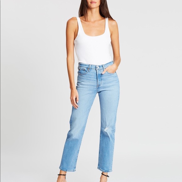 Levi's - Wedgie Fit Straight Jeans - Tango Blue - Picture 12 of 16
